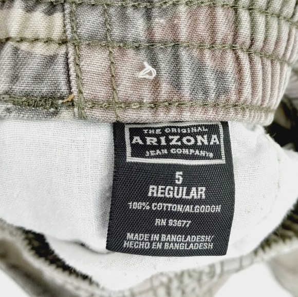 💙 ARIZONA JEAN COMPANY Boy's Pull On Camo Cargo Pants 5 Regular - Picture 5 of 5
